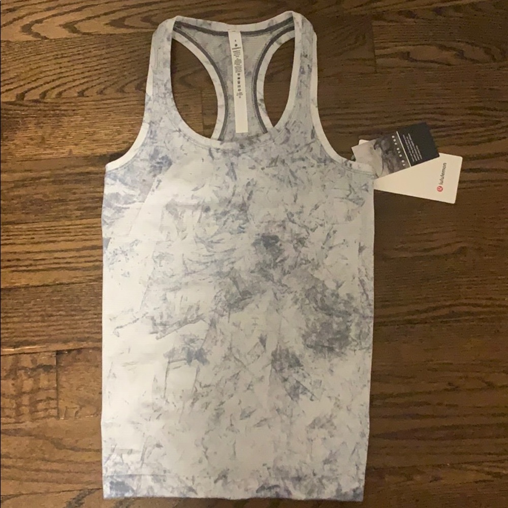 Lululemon swiftly tank 2.0 size 4